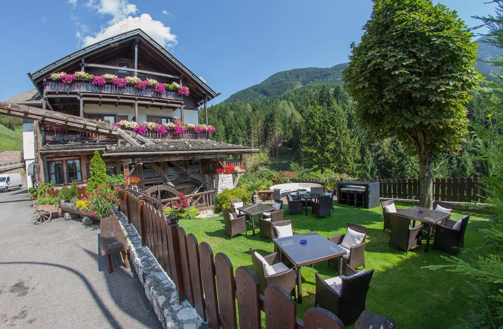 Zur Muehle Wohlfuehloase Hotel Trodena Kültér fotó